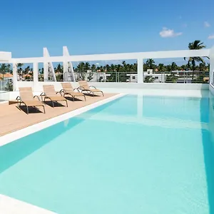 Grand Caribe Beach Club And Hotell